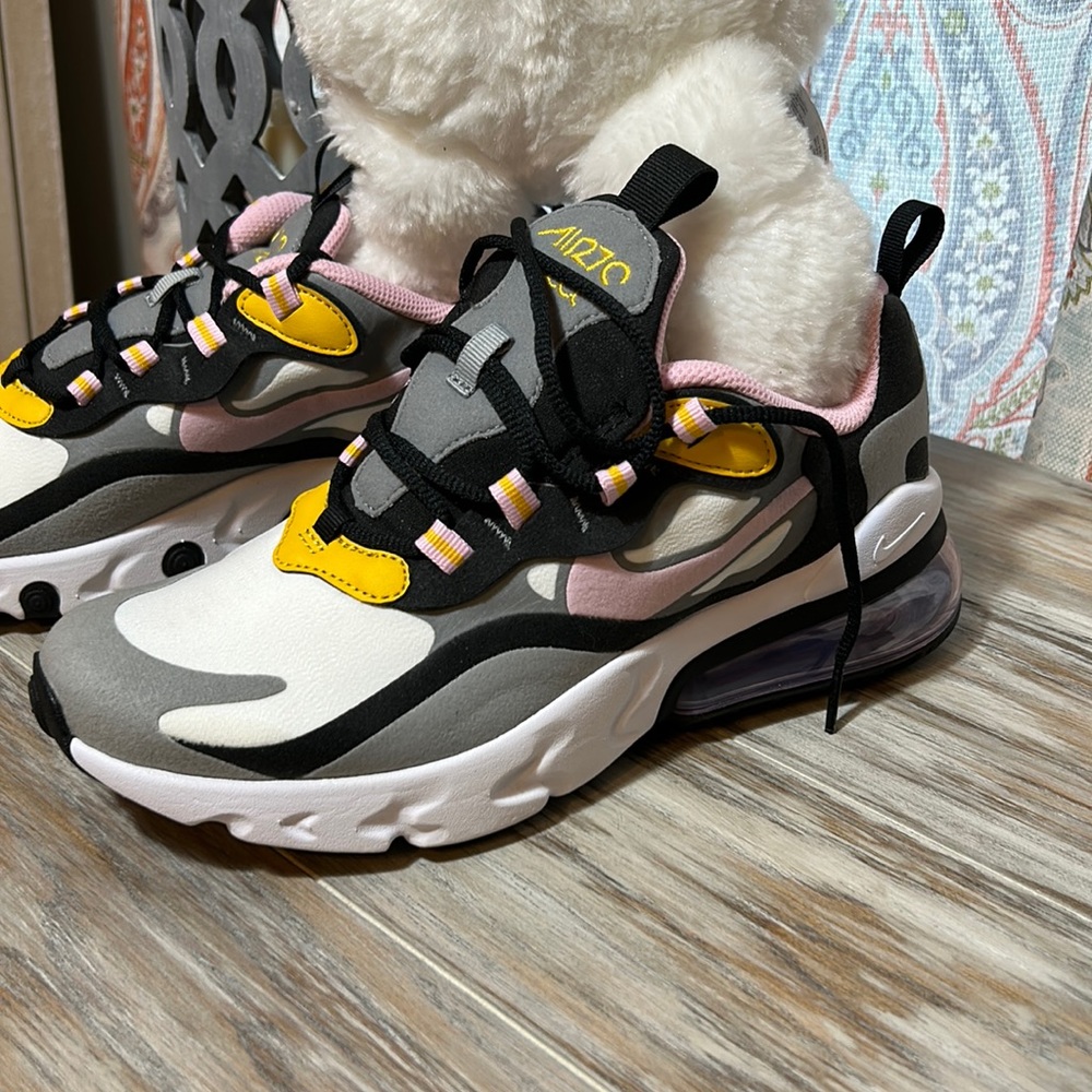 Nike Air Max 270 React Particle Grey-Arctic Pink-Sulfur Sneakers - 5.5Y - New